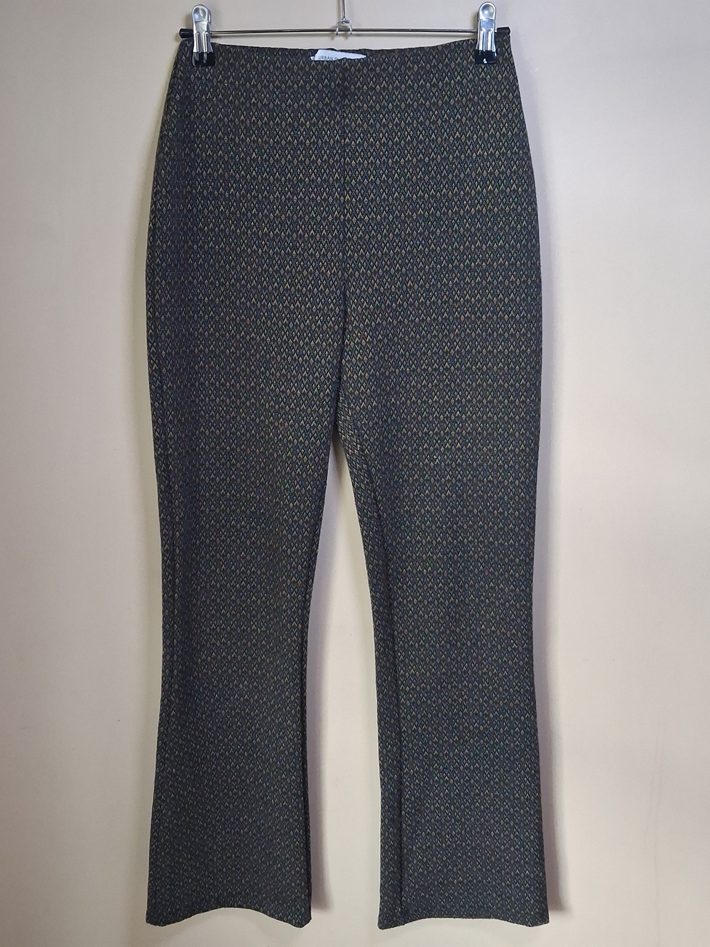 Urban Outfitters Women's Diamond Print Cara High-Waist Kick Flare Pant; Size S